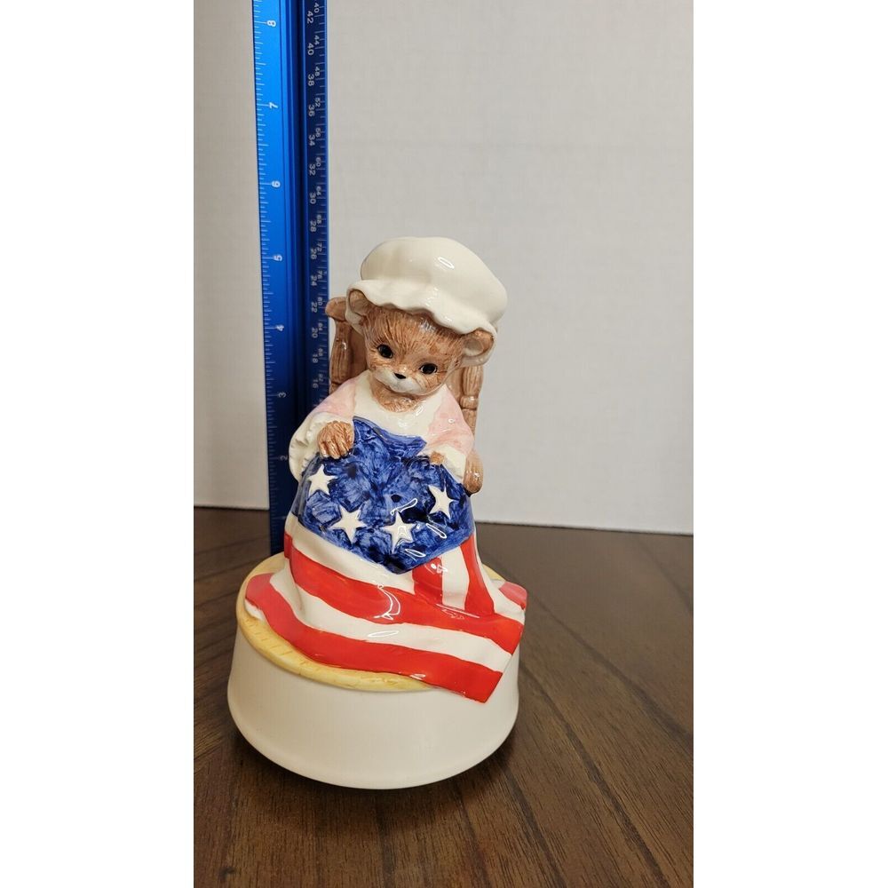 Otagiri Japan Music Box "America the Beautiful" Betsy Ross Bear with flag